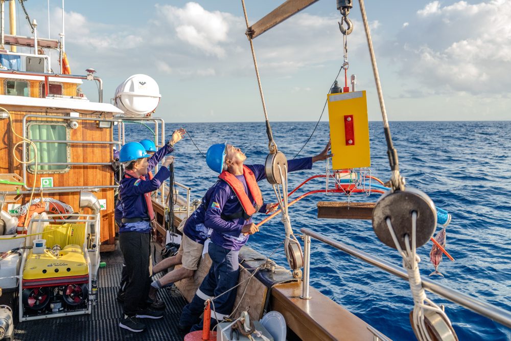 The science team on board the RV Angra Pequena